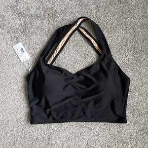 Livy & Kate Crossover Top in Black
